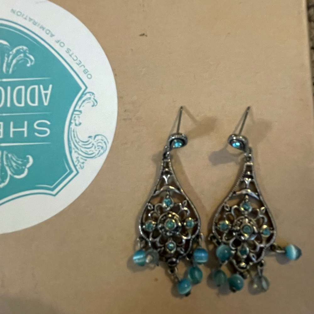 Turquoise dangling earrings